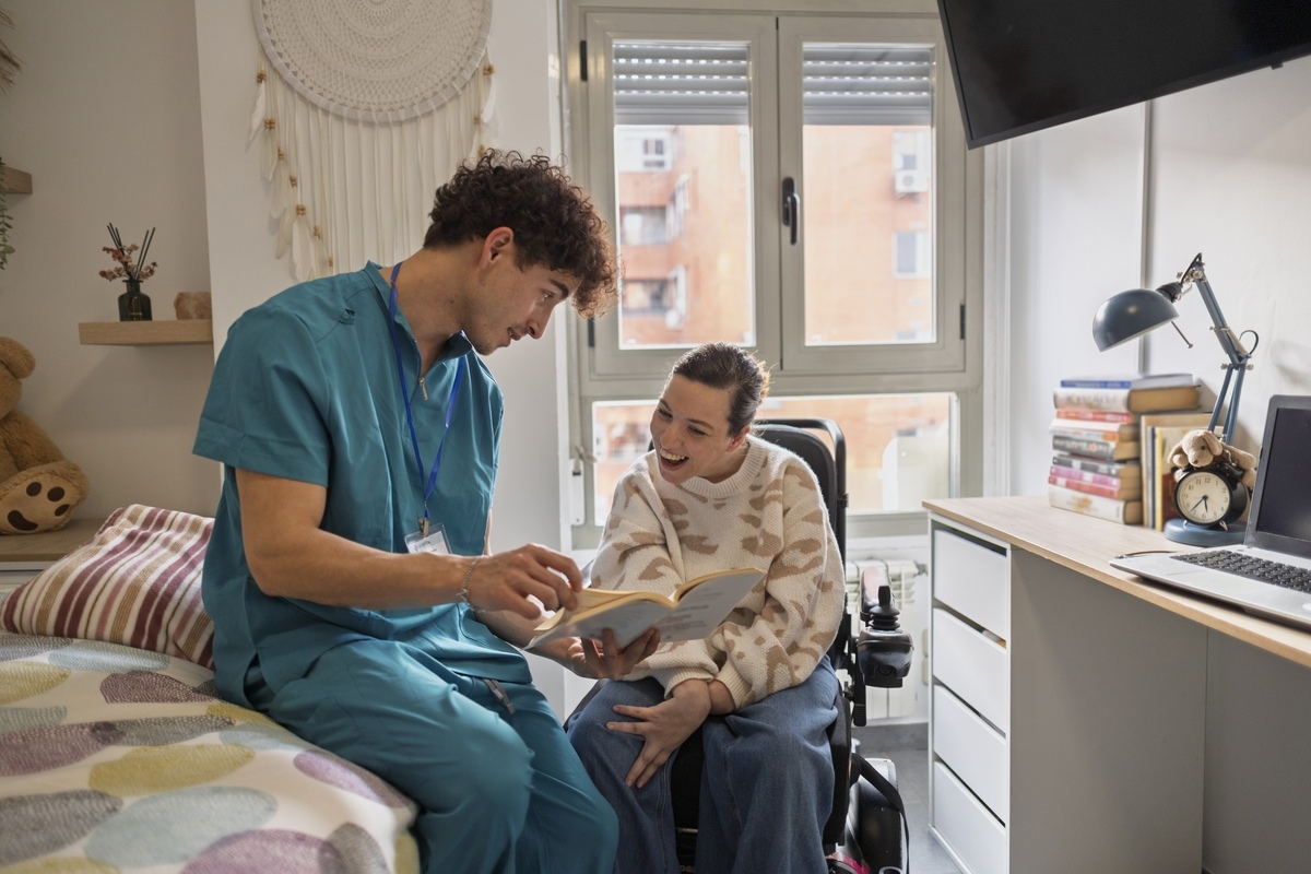 Caregiver providing OPWDD Services in Mount Vernon to a young woman in her home
